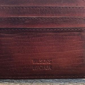 LIKE NEW WILSONS GENUINE LEATHER WALLET